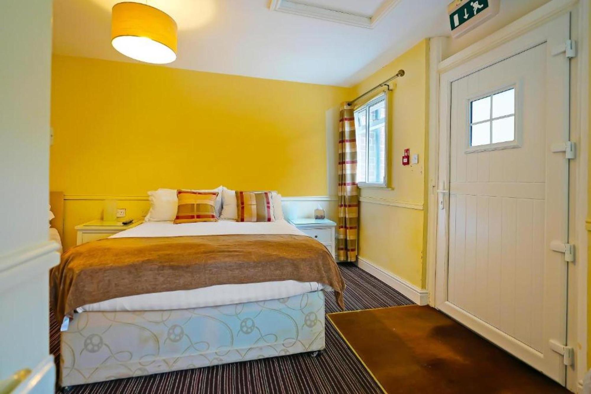 Oyo The White Horse, Ripon North Yorkshire Hotel Kültér fotó